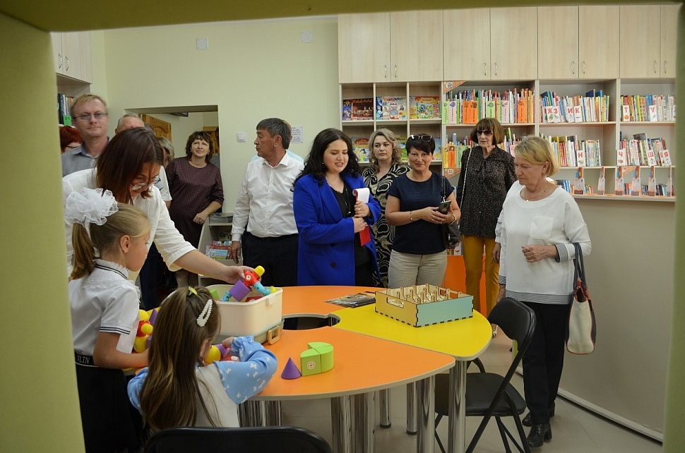 Модернизация библиотеки в селе Величаевском вместе с "АЛМА" Модернизация библиотеки в селе Величаевском вместе с "АЛМА"